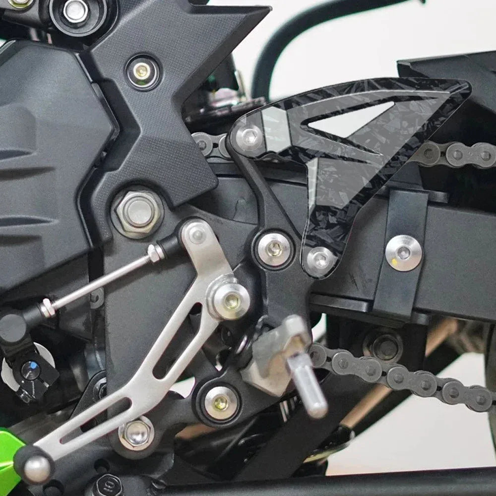 Carbon Fiber Look Foot Peg Heel Guard Protector Set For Kawasaki Ninja400 Z400