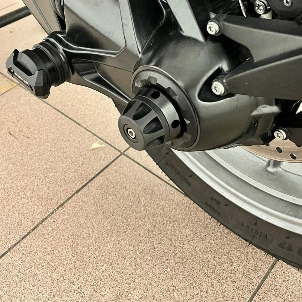 BMW R1200GS R1250GS HP R9T Axle Protection Crash Pad Hub Cover Final Drive