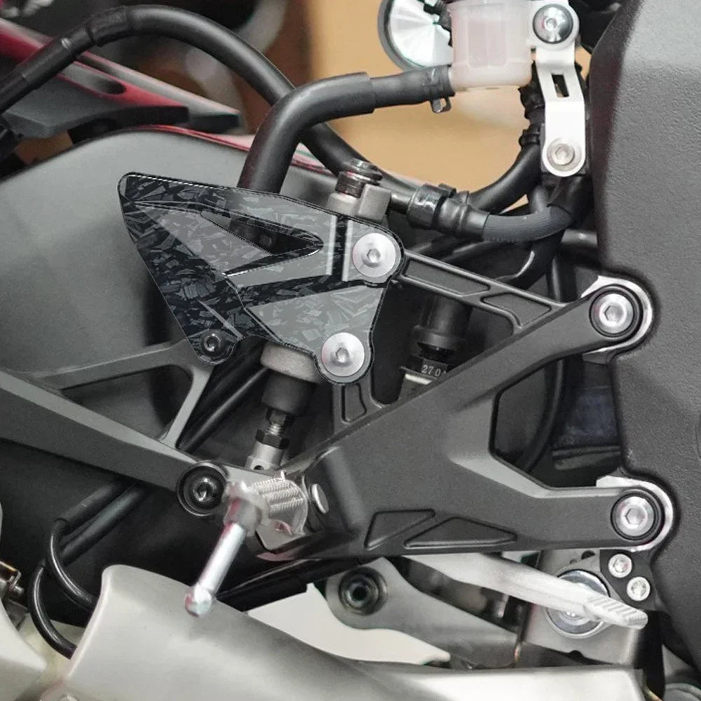 Yamaha R1 R1M 2015-2024 Carbon look Foot Pedal Heel Guard Plates Decoration Set