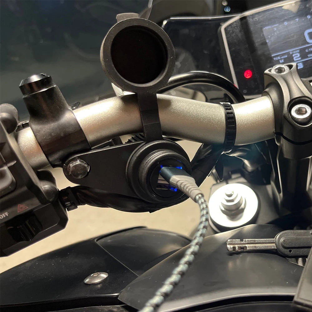 Motorcycle USB DC Outlet Adapter For Yamaha MT-07 MT-09 FZ-07 Tracer XSR 700